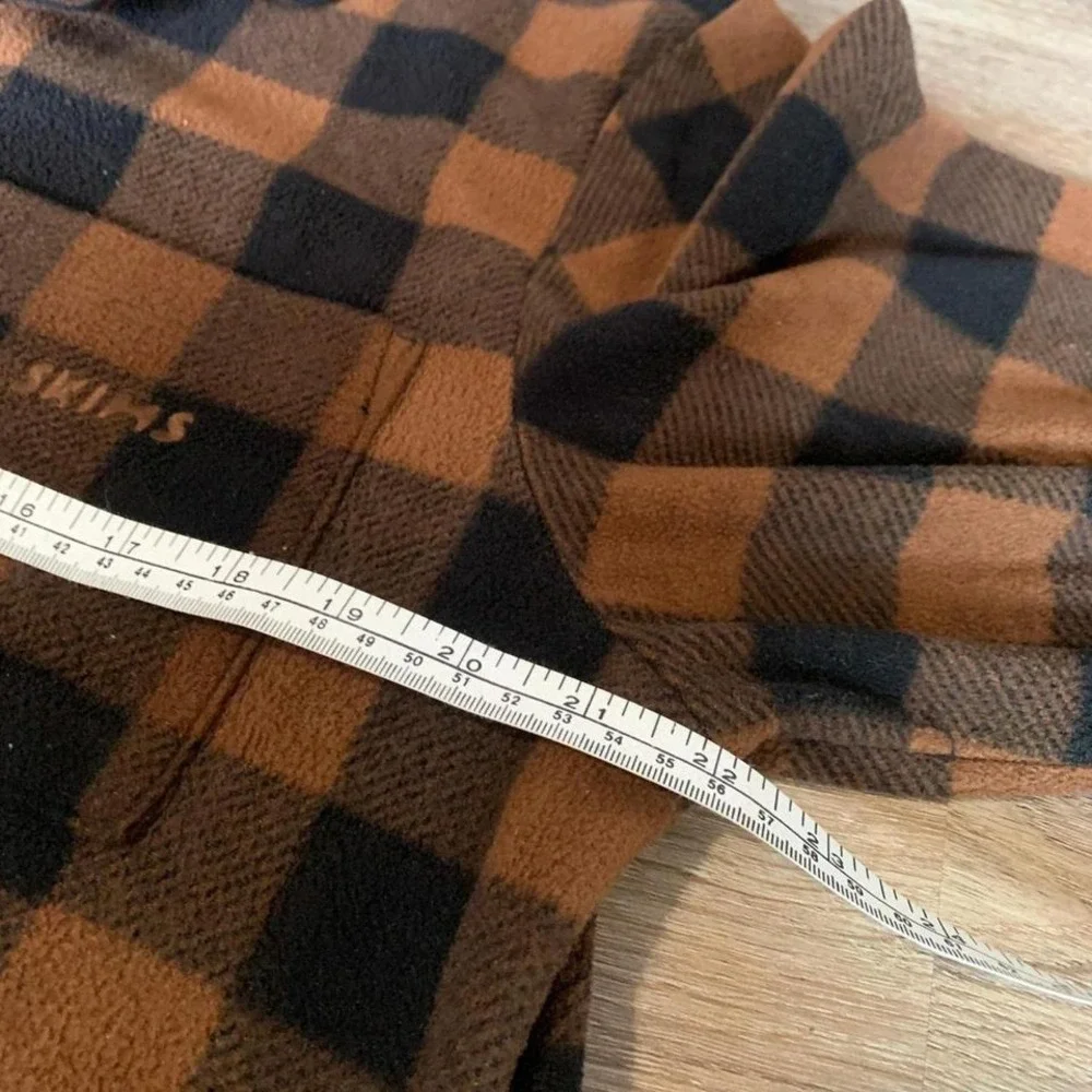 SKIMS fits oversized